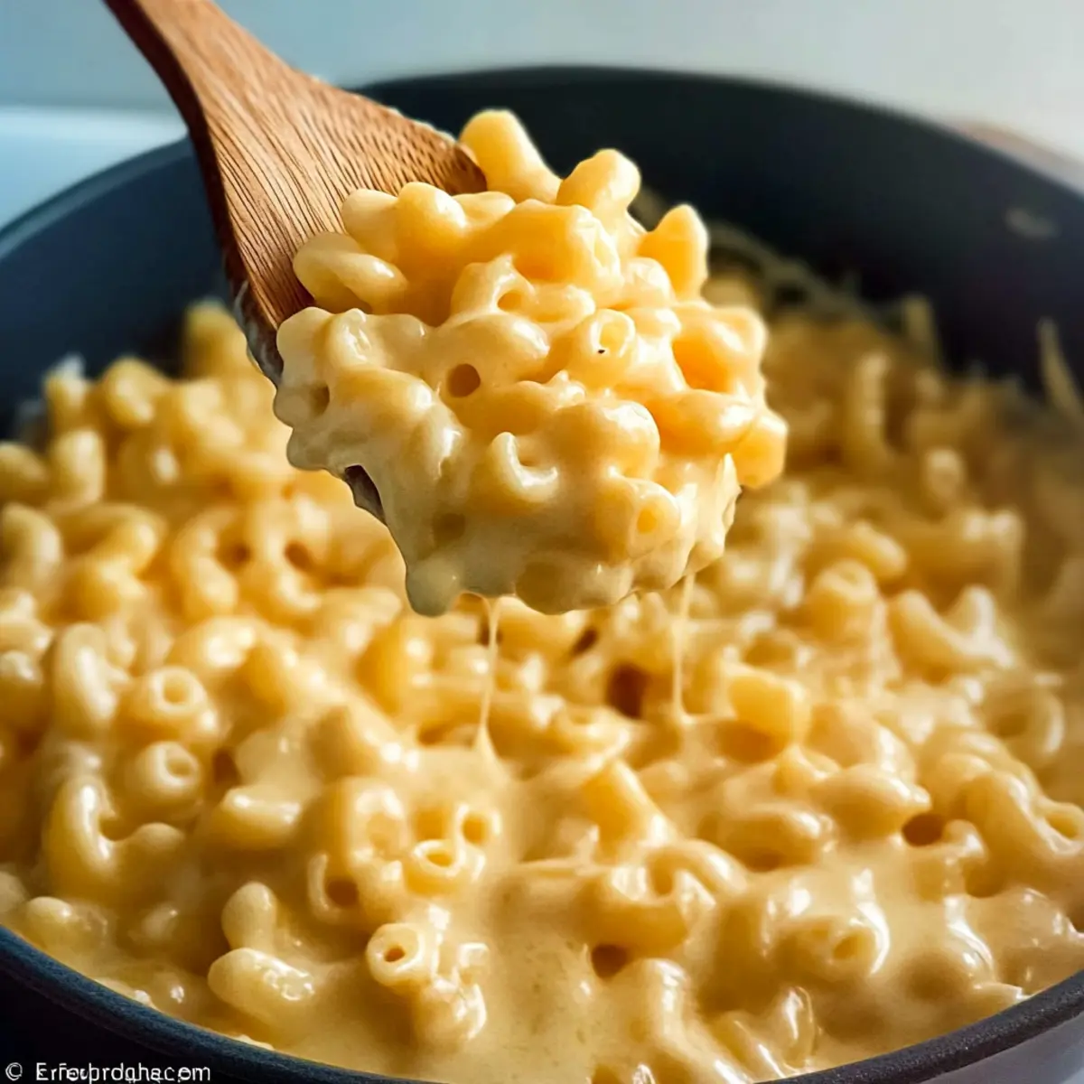 Greek Yogurt Mac and Cheese for a Guilt-Free Comfort Bite